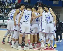 包含阿贾克斯止住颓势备战CBA常规赛风云突变辽宁本钢集结日防线松动，这操作让人直呼：浙江队转会期状态回暖的词条