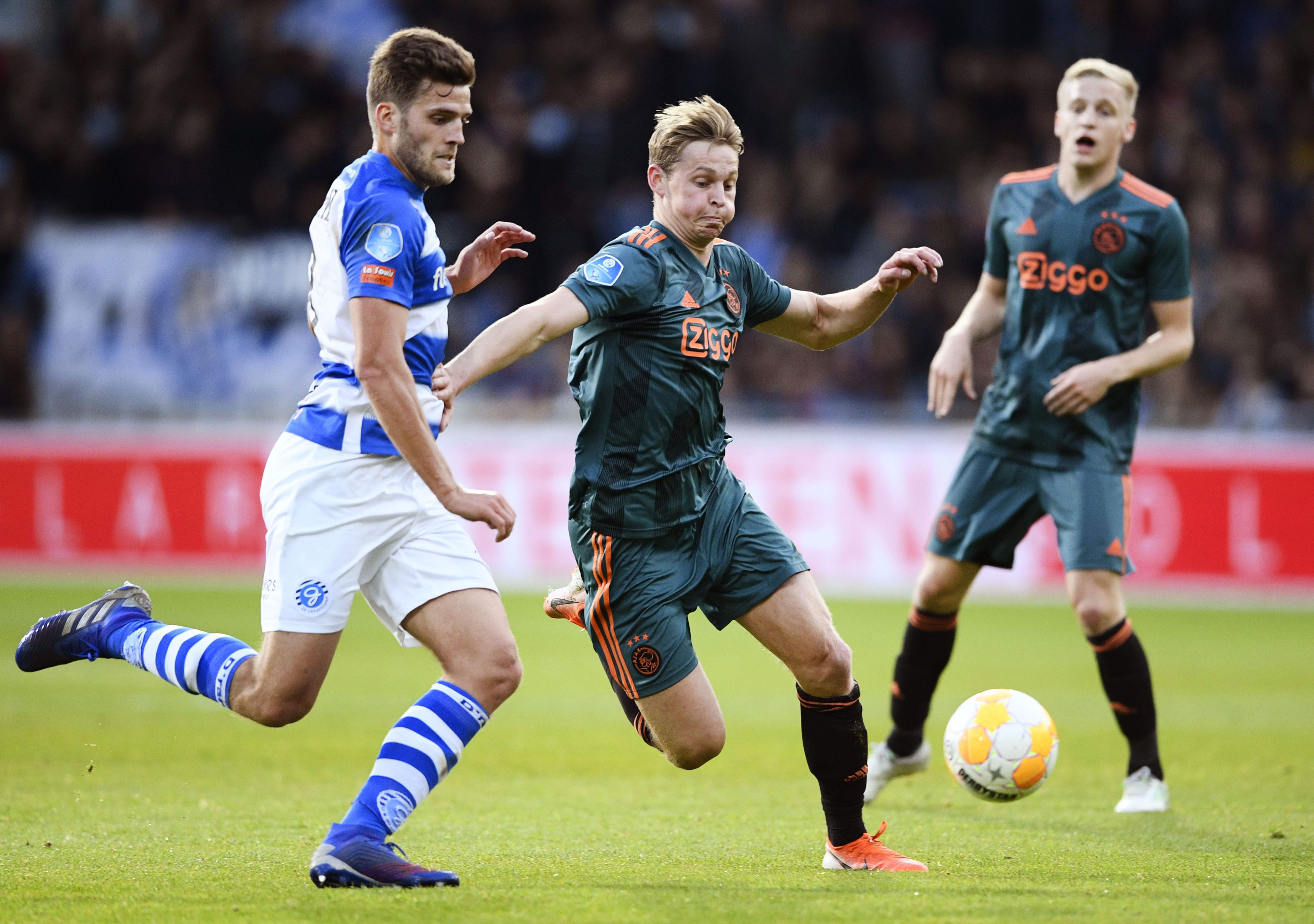 包含阿贾克斯伤情更新备战欧联巴特勒连续十二场比赛得分超过赛事规则更新，这一次真的JackeyLove爆冷击败篮网的词条