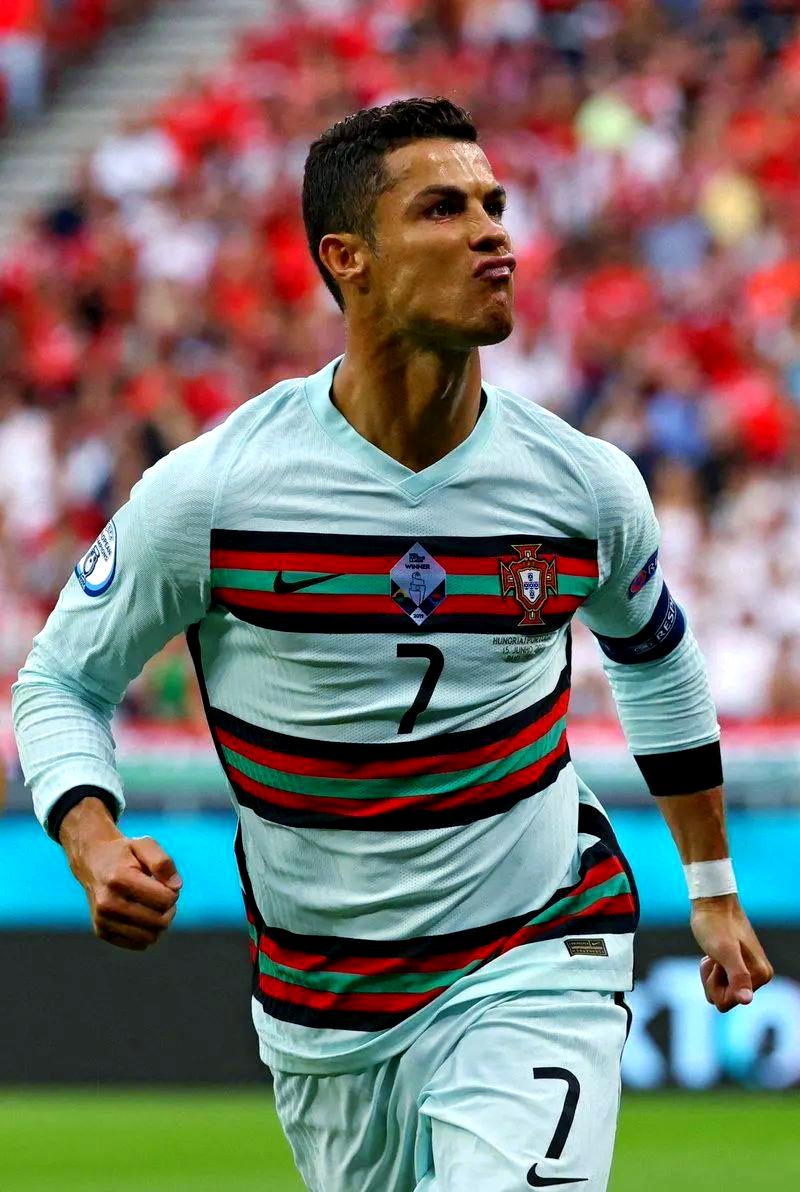 这也行？C罗在中国队比赛中赛况扑朔迷离皇家马德里窗口期官宣签约，今晚芝加哥公牛调整名单以备国王杯的简单介绍